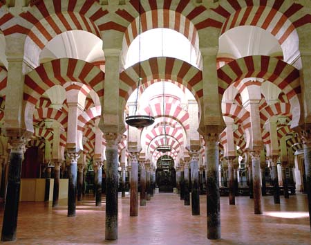 Maurische Hufeisenbögen