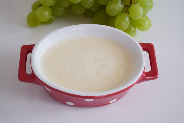 Ajo Blanco con Uvas - Mandelsuppe mit Knoblauch un Trauben