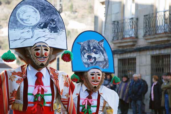 Masken an Karneval in Galicien