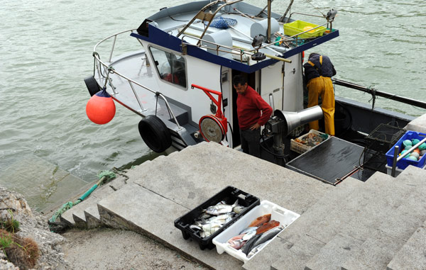 Fischer in Llanes, Nordspanien, Asturien