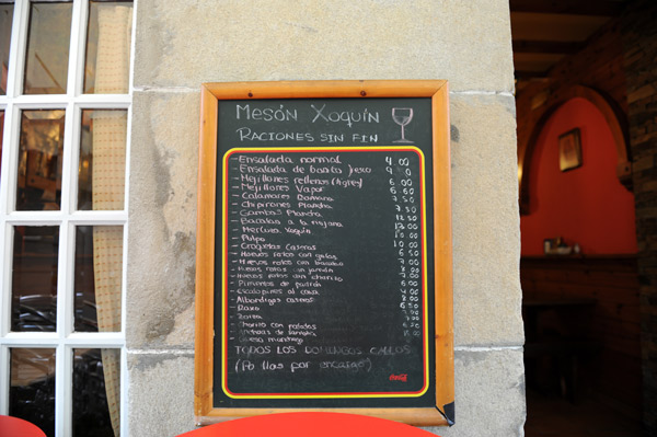 tapas-karte eines Restaurants in Galicien, Nordwestspanien