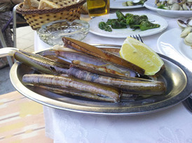 Navajas aufgetischt, sb