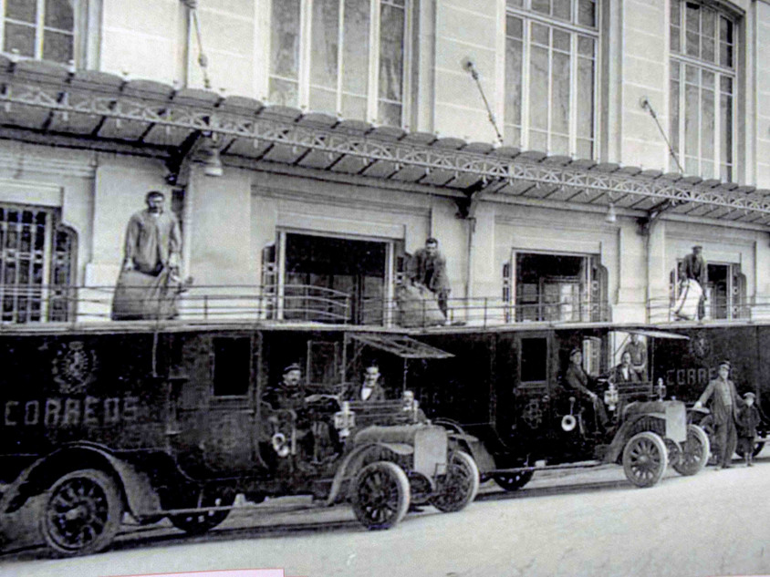 Historisches Foto: Correos de Madrid