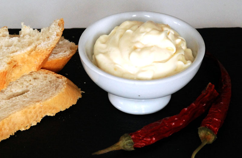 Aioli mit Brot ist ein leckeres Rezept aus Spanien Aioli mit Brot