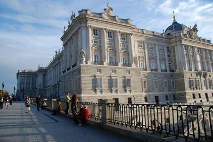 Den heutigen Palast gab König Fernando in Auftrag