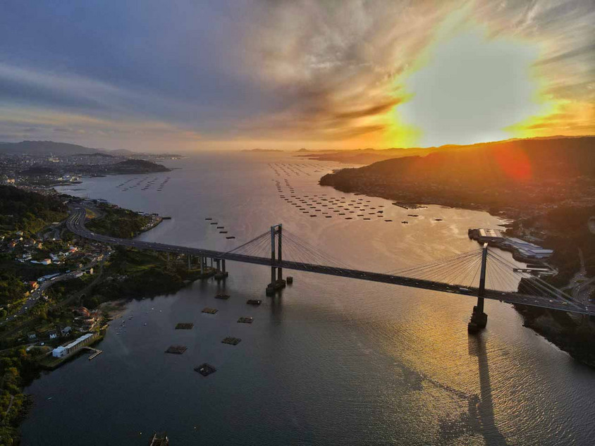 Brücke der Hafenstadt Vigo