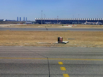 Rollbahn des Flughafens von Madrid
