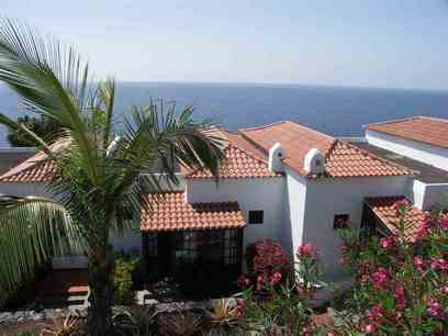 Feriensiedlung auf Gomera Weiße Ferienbungalows auf Gomera