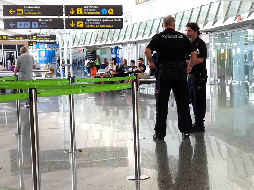 Flughafen von Bilbao Aeropuerto de Bilbao