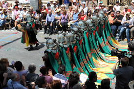 dann verkleidet sich Alcoy