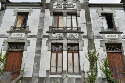 Schule nahe Ortigueira, Foto Tobias Büscher Schule in Galicien