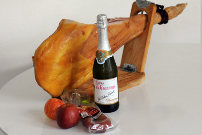 Chorizo-Wurst mit Apfelwein und &Auml;pfeln