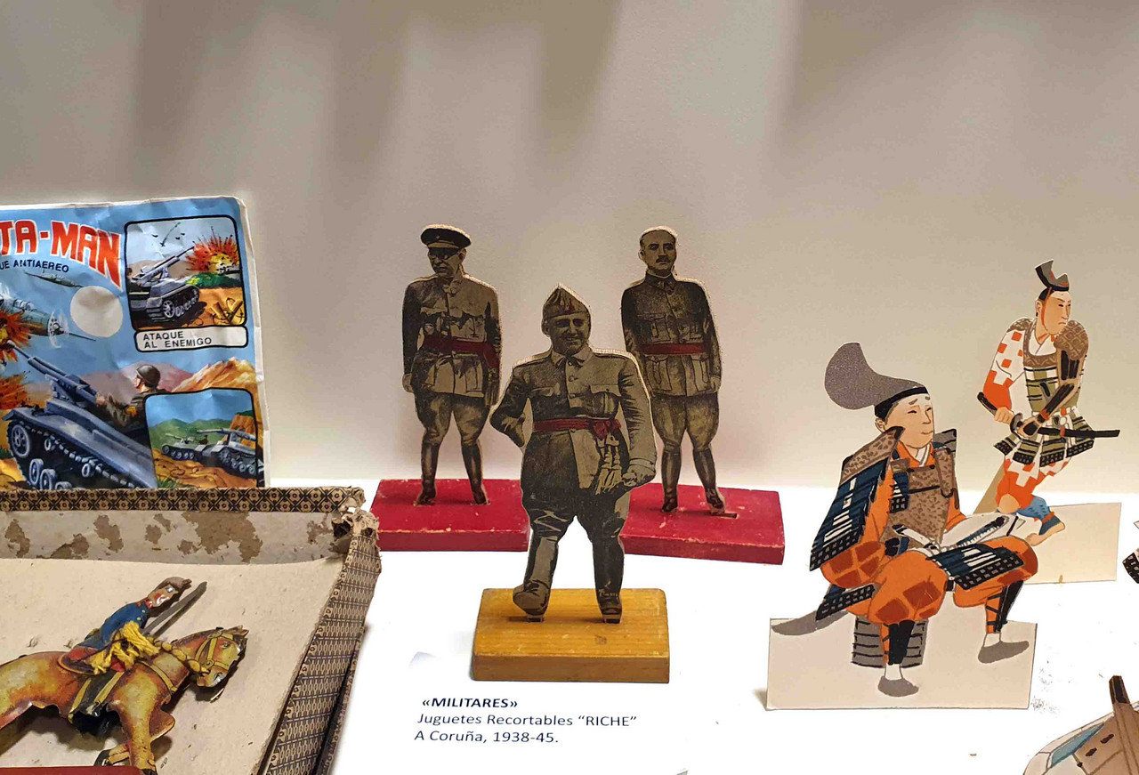 Franco als Spielzeugfigur Franco als Spielzeugfigur