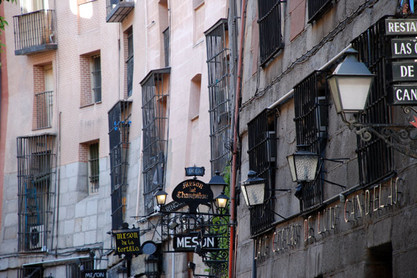 Tavernen in der Altstadt von Madrid