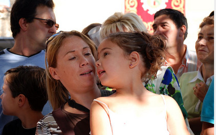 Festbesucher in Spanien