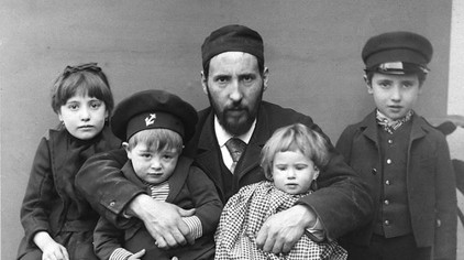 Cajal mit Kindern