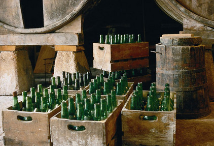 Apfelweinflaschen im Baskenland