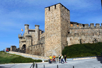 Ponferrada am Jakobsweg Castillo de Ponferrada